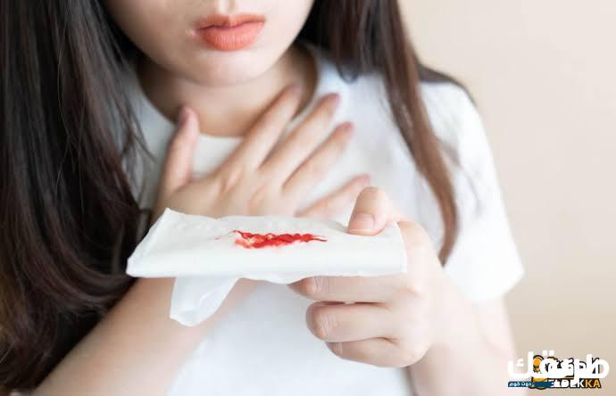 تفسير حلم خروج الدم من الفم في المنام لابن سيرين 4 تفسير حلم خروج الدم من الفم