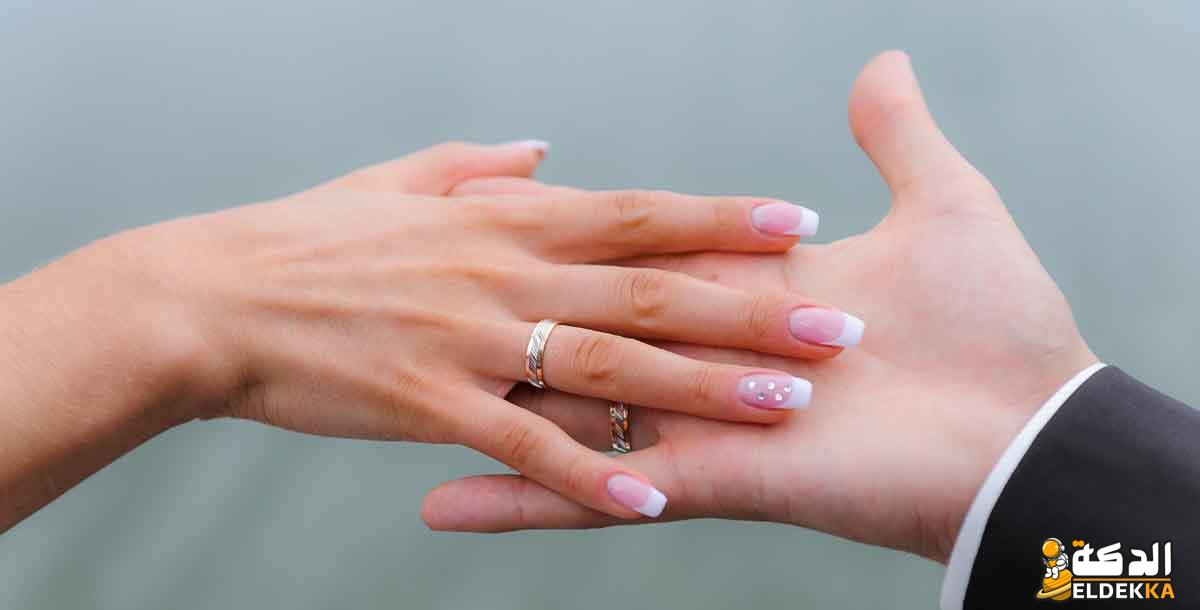 تفسير حلم الخطوبة من شخص تحبه في المنام 7 تفسير حلم الخطوبة من شخص تحبه في المنام