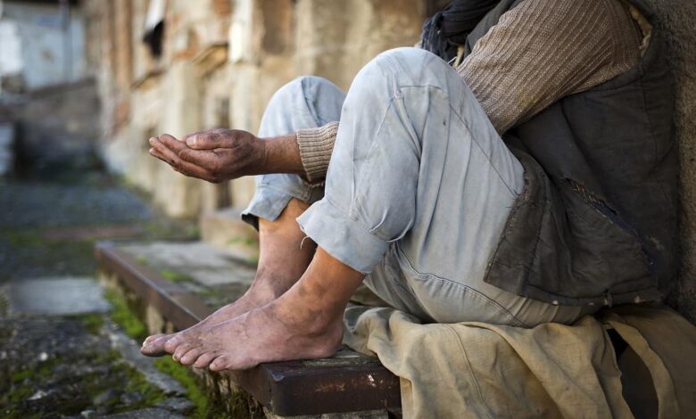 فقرات إذاعية عن التسول 1 received 386472857226659