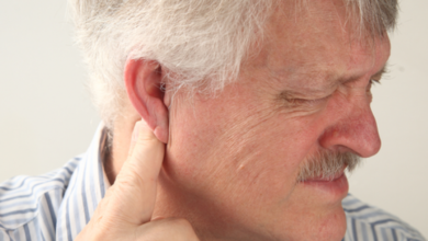 ما هي أسباب طنين الأذن المستمر وما هي عوامل الخطر؟ 4 أسباب طنين الأذن المستمر