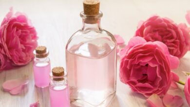 اهم 10 فوائد ماء الورد للبشرة 4 اهم 10 فوائد ماء الورد للبشرة