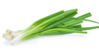 تفسير حلم البصل الأخضر للعزباء وابن سيرين 21 تفسير حلم البصل الأخضر