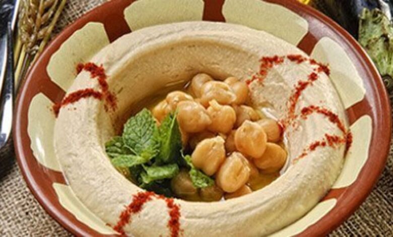 طريقة عمل الحمص المعلب بخطوات سهلة وسريعة في المنزل 1 طريقة عمل الحمص المعلب بخطوات سهلة وسريعة في المنزل