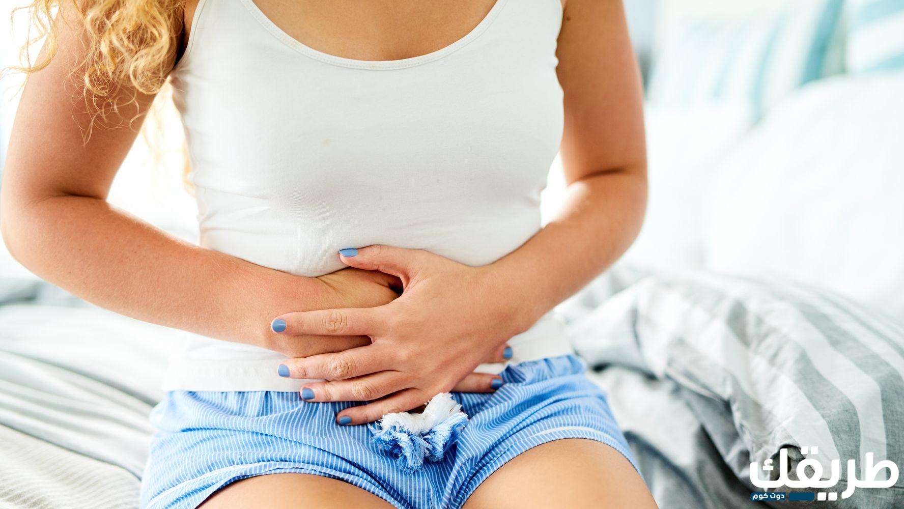 أسباب تأخر الدورة ونزول إفرازات مائية ومتى يجب زيارة الطبيب المختص 6 513210092384943