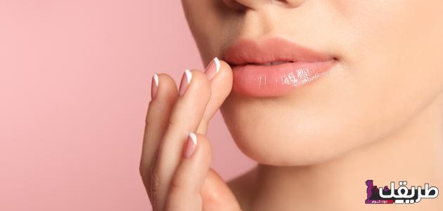 السواد حول الفم تجربتي للتخلص منها بطرق طبيعية 6 التخلص من الاسمرار حول الفم