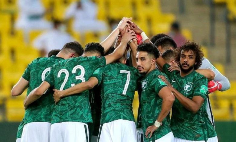 كم طول لاعبي منتخب المكسيك وأعمارهم 1 416231940300533