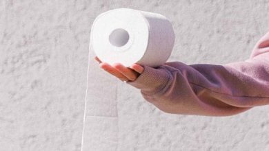 تفسير حلم أكل البراز في المنام: دلالات عميقة وصادمة تكشف عن أسرار النفس ورموز الحياة! 7 4 13