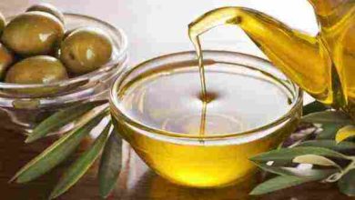 تفسير حلم رؤية زيت الزيتون في المنام: اكتشف المعاني العميقة والدلالات الروحية وراء هذه الرؤية الساحرة! 6 تفسير حلم زيت الزيتون للحامل 825x510 1