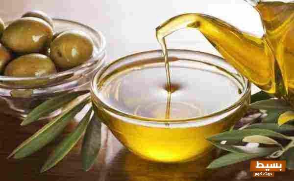 تفسير حلم رؤية زيت الزيتون في المنام: اكتشف المعاني العميقة والدلالات الروحية وراء هذه الرؤية الساحرة! 1 تفسير حلم زيت الزيتون للحامل 825x510 1