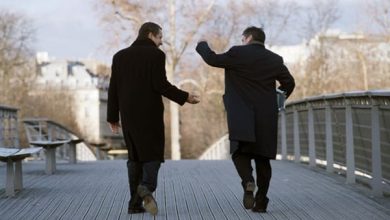 تفسير رؤية صديق قديم في المنام لابن سيرين: كشف الأسرار والدلالات العميقة وراء ظهور الأصدقاء في أحلامنا! 3 رؤية صديق قديم في المنام 1