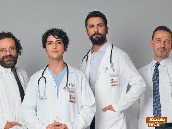 تفسير لبس بالطو الطبيب في المنام للمتزوجة: دلالة على التفاؤل والشفاء وما يحمله من رسائل إيجابية لحياتك الزوجية! 1 159 1