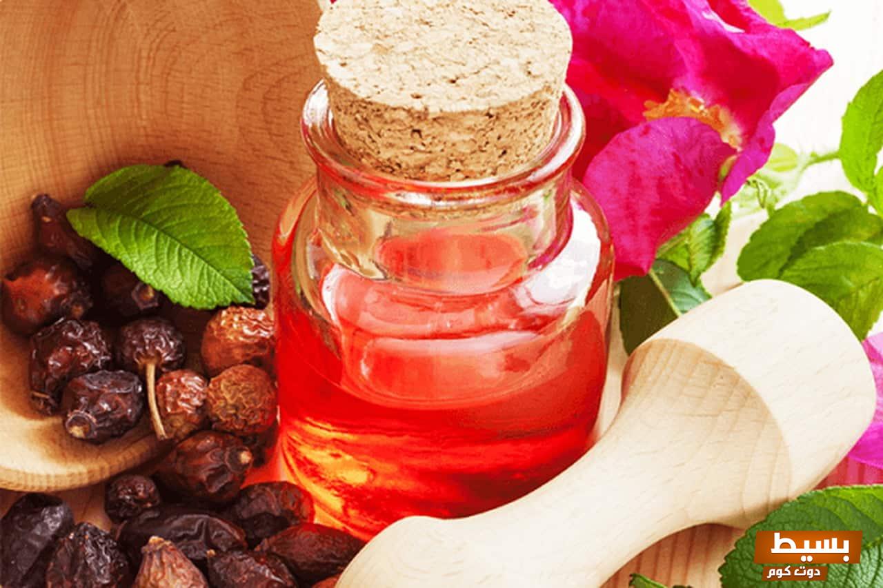 تجربتي المذهلة مع زيت الورد للوجه كيف غيّر بشرتي وجعلها تتألق! 7 16159123088738