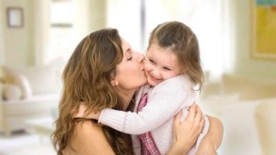 قرة عيني خواطر مؤثرة إلى ابنتي الحبيبة التي تضيء حياتي بجمالها وروحها الراقية 5 1730760164 خواطر إلى ابنتي الحبيبة 1