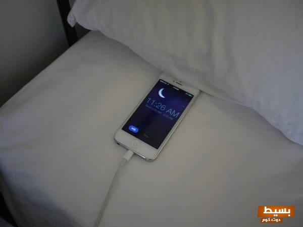 اكتشف أضرار وضع الجوال تحت المخدة احمِ صحتك وراحتك في عالم التكنولوجيا الحديثة! 1 7 28