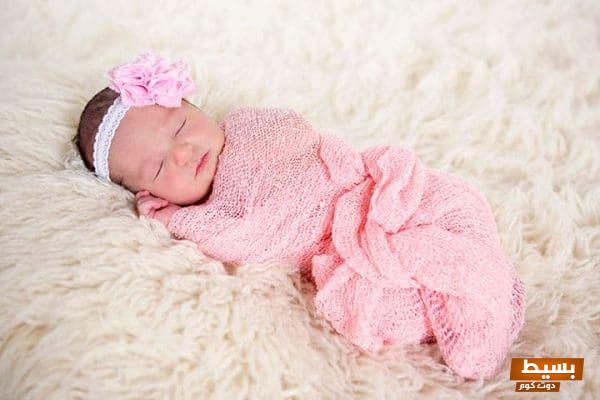 إذا أحد جاه مولودة، ماذا أقول إليك العبارات التي ستعبر عن فرحتك وتضيف لمسة خاصة! 1 79 17