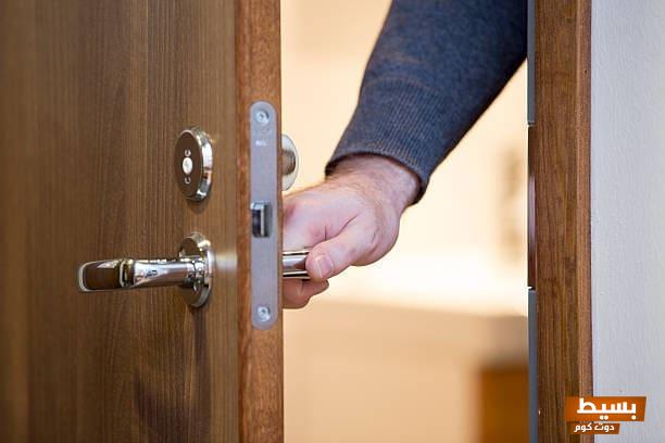 <p><strong>تفسير حلم دخول بيت خالي: استكشف الرموز والمعاني العميقة وراء هذه الرؤية الغامضة</strong></p> 1 81 8