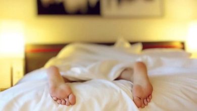 أسباب تنميل الجسم أثناء النوم اكتشف العوامل المدهشة التي تؤثر على راحتك! 6 Causes of body numbness during sleep