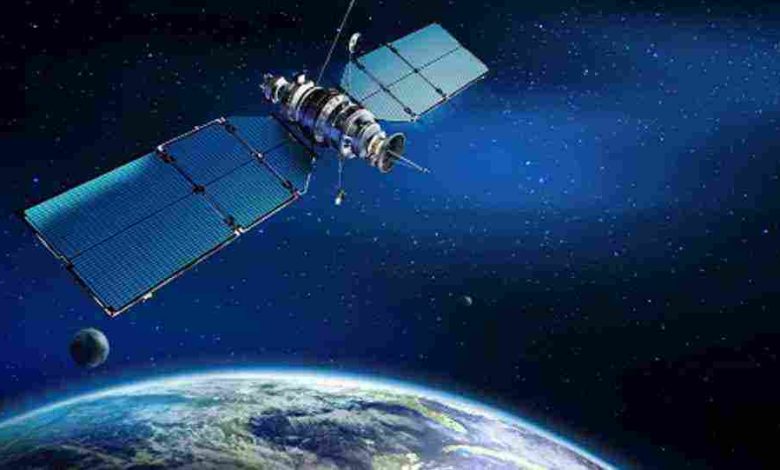 معلومات مثيرة ومفيدة عن القمر الاصطناعي اكتشف أسرار تكنولوجيا الفضاء! 1 cvxreas