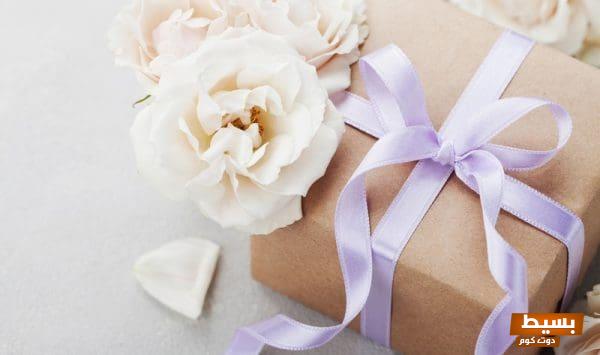 تفسير حلم هدية البيجامة للمتزوجة: كشف الأسرار و الرموز العميقة وراء هذا الحلم الغريب! 1 hdy 1