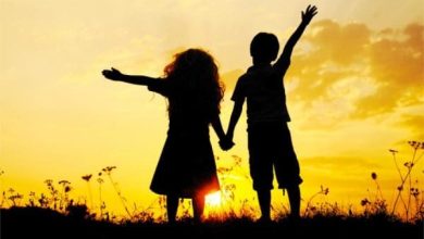 أجمل ما قيل عن الأخوة من أشعار وأحاديث نبض المشاعر وكنوز الحكمة في أروع الروابط الإنسانية 5 أجمل ما قيل عن الأخوة