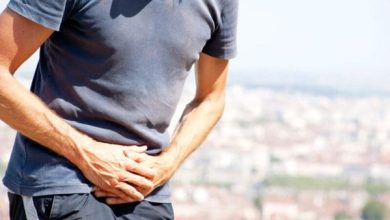 أسباب مؤلمة لألم الخصيتين وأسفل البطن اكتشف العوامل الخفية التي تؤثر على صحتك! 2 أسباب ألم الخصيتين وأسفل البطن وطرق علاجه