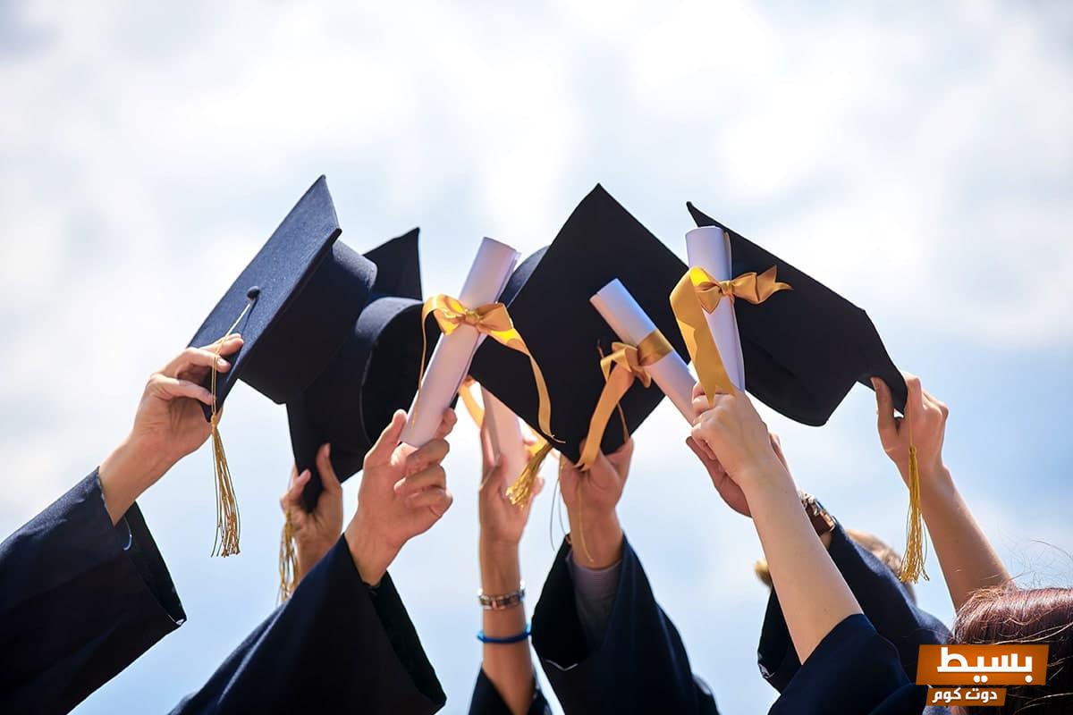 أفضل ثيمات تخرج 2025 اكتشف تشكيلات مذهلة تجعل يومك مميزاً ولا يُنسى! 6 أفضل ثيمات تخرج 1