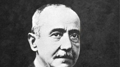 أقوال أحمد شوقي العميقة والملهمة عن الأخلاق التي تضيء دروب الحياة 5 أقوال أحمد شوقي عن الأخلاق