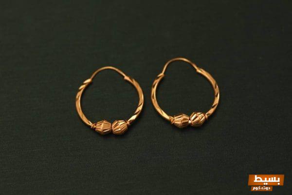 <p><strong>الحلم بفردتين حلق ذهب للمتزوجة: رمز الجمال والأناقة في رحلتها العاطفية</strong></p> 1 الحلم بفردتين حلق ذهب للمتزوجة scaled