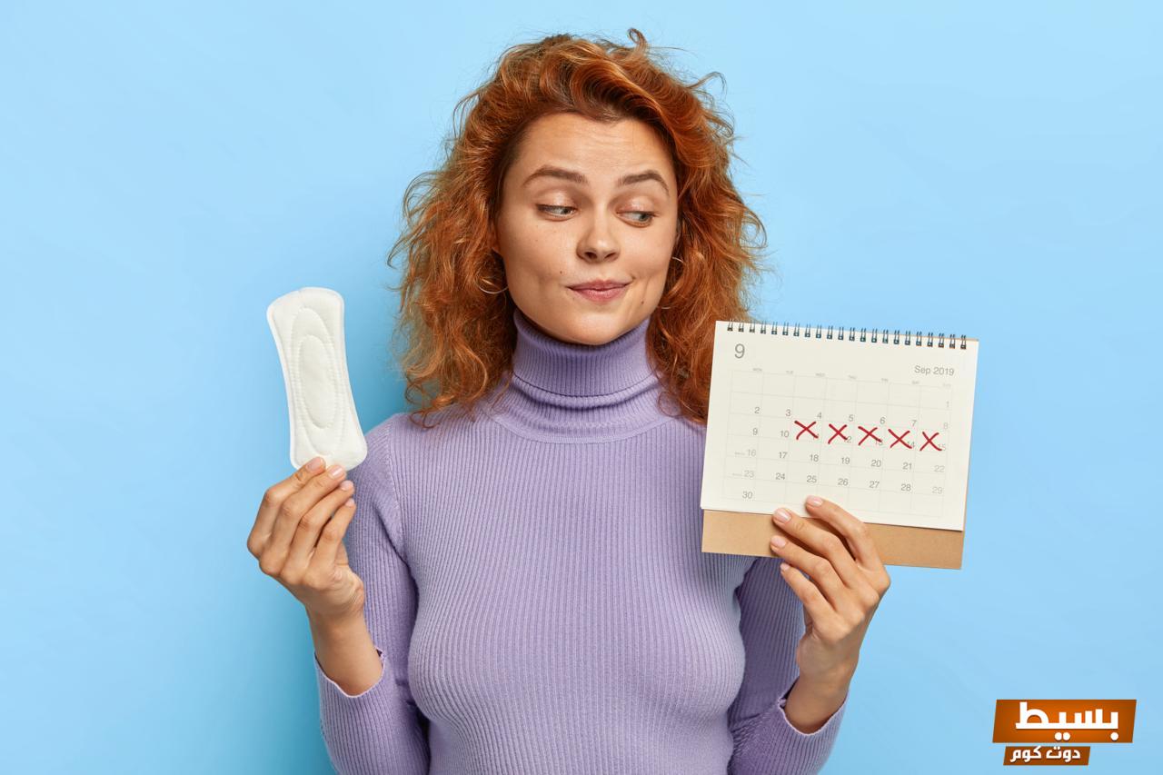 الفرق بين أعراض الحمل والدورةعنوان معزز اكتشف الآن الفرق بين أعراض الحمل والدورة معلومات قد تغير حياتك! 4 الفرق بين أعراض الحمل والدورة