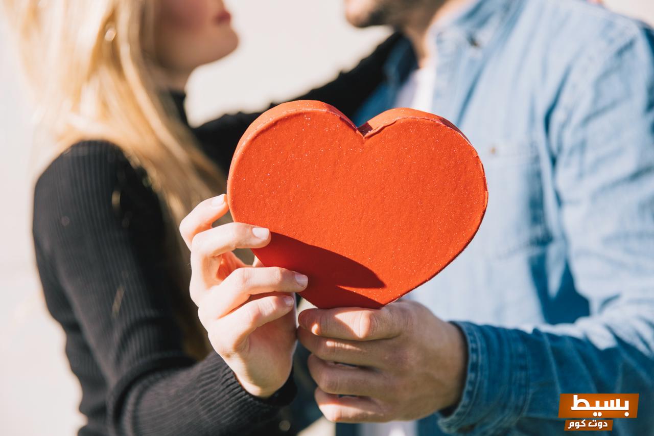 الفرق بين الحب والإعجاب اكتشف المفاتيح الحقيقية للتمييز بين مشاعر عميقة ومعانٍ سطحية! 5 الفرق بين الحب والإعجاب