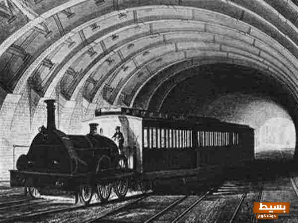 أين أنشئت أول سكة حديد في العالم اكتشف التاريخ المذهل وراء هذا الإنجاز الثوري! 1 اين انشئت اول سكة حديد في العالم scaled