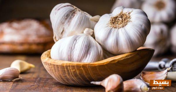 تجربتي الرائعة والمفيدة مع أكل الثوم قبل النوم اكتشف الفوائد المدهشة التي غيرت حياتي بالكامل! 1 تجربتي مع أكل الثوم قبل النوم