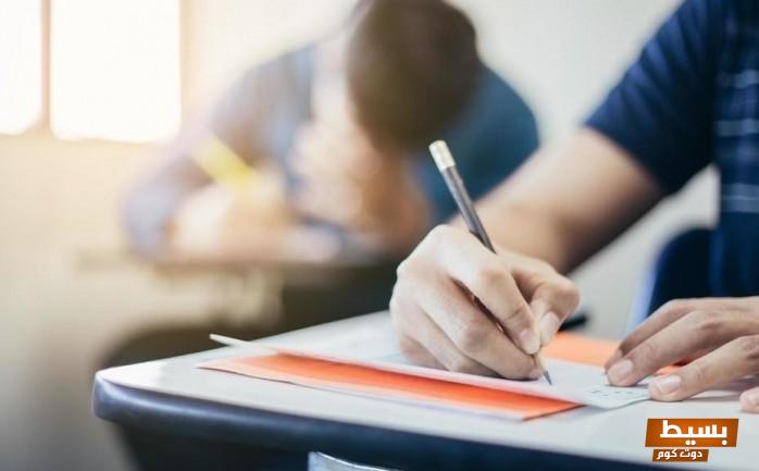 تفسير حلم الإجابة على سؤال ومعناه بالتفصيل اكتشف الرموز والدلالات العميقة وراء هذا الحلم المثير! 7 تفسير حلم الإجابة على سؤال