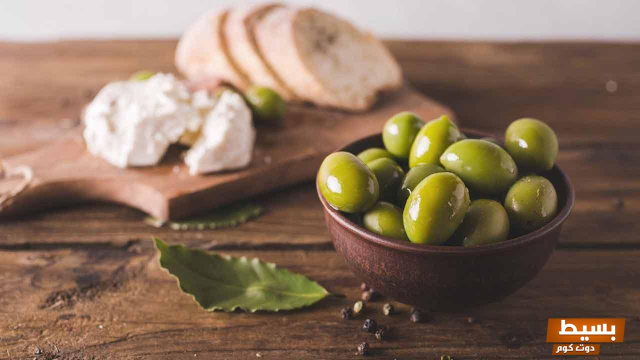 تفسير رؤية الزيتون الأخضر في المنام ومعناه للمرأة والرجل وكل الحالات اكتشف الرموز والدلالات العميقة التي تكشف عن الأسرار الخفية وراء هذه الرؤية! 7 تفسير رؤية الزيتون الأخضر في المنام