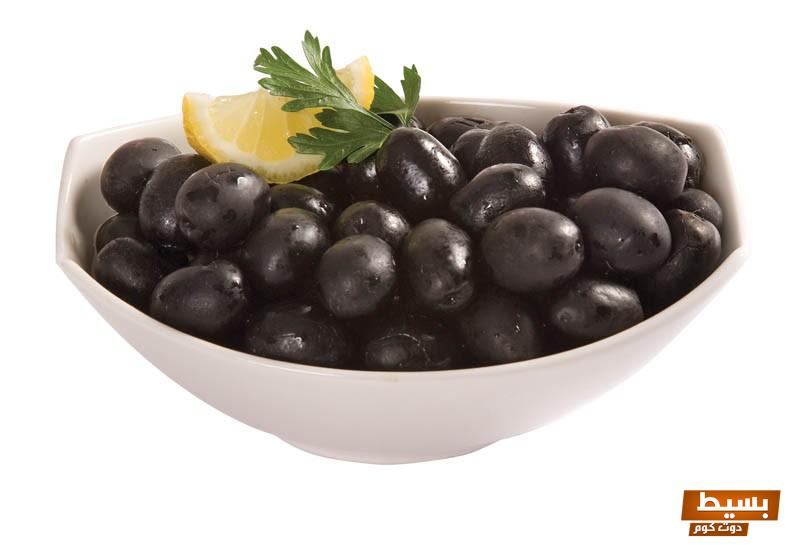 تفسير رؤية الزيتون الأسود في المنام دلالات ورموز تعكس أسرار حياتك وتفتح لك أبواب الرزق! 16 تفسير رؤية الزيتون الأسود في المنام