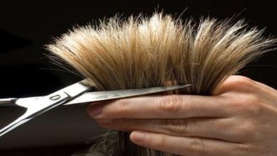 قص الشعر في المنام للعزباء من شخص تعرفه: رسالة غامضة تكشف أسرار الحياة والمشاعر! 4 تفسير قص الشعر في المنام