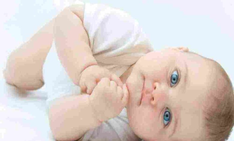 كلام مؤثر عن أول حفيد للعائلة فرحة لا تُنسى وبداية عهد جديد 1 تهنئة بالمولود الجديد في الاسلام