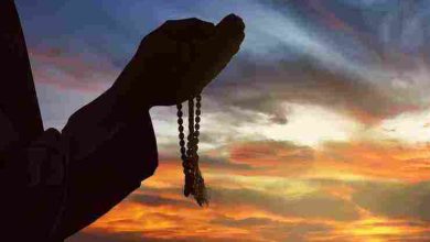 دعاء الحمد والثناء على الله: استشعر عظمة الخالق واجعل لسانك يلهج بالشكر والامتنان 5 دعاء الحمد والثناء على الله