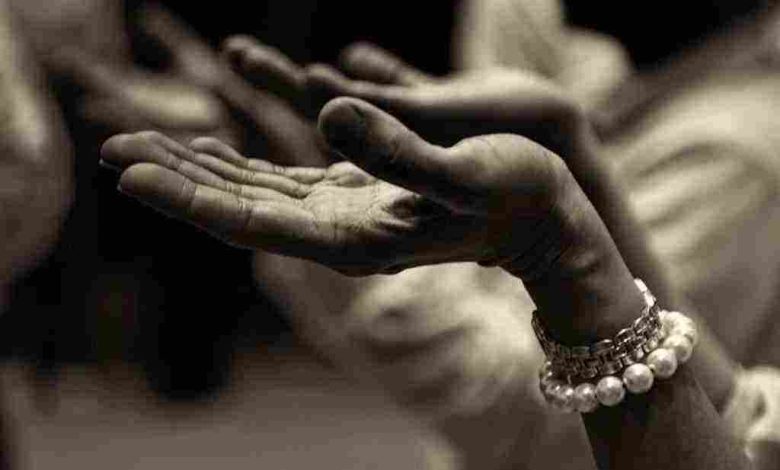 دعاء قوي يجعل الزوج يندم على فراقك بشكل لا يُصدق ويعيد له وعيه بأهميتك في حياته 1 دعاء الزعل بين الزوجين والصلح بينهما