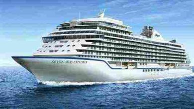 تفسير حلم سفينة في بحر هائج: رحلة عبر أعماق الرؤى وتحديات الحياة! 3 ركوب السفينة في المنام