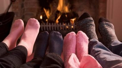 شعر عن الشتاء والنار تأملات شاعرية تأسر القلوب وتعيد الدفء في ليالي البرد القارس 6 شعر عن الشتاء والنار scaled