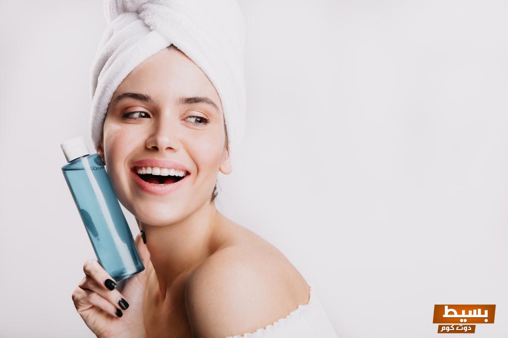 عمل تونر طبيعي لبشرة صحية ومتألقة اكتشف الوصفات السهلة والمكونات الفعالة للحصول على نتائج مذهلة! 20 طرق عمل تونر طبيعي