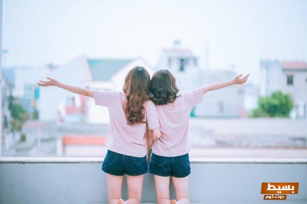 عبارات جميلة ورائعة عن الحب: اكتشف سحر المشاعر وجمال اللحظات 7 عبارات جميلة عن الحب والصداقة scaled