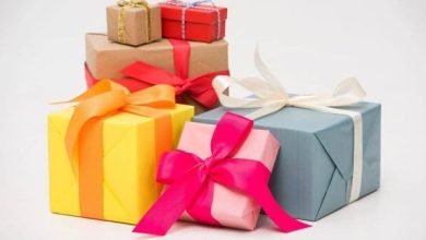 عبارات مؤثرة عن الهدايا المفاجئة لحظات سحرية تلامس القلوب وتجلب السعادة! 7 عبارات عن الهدايا المفاجئة