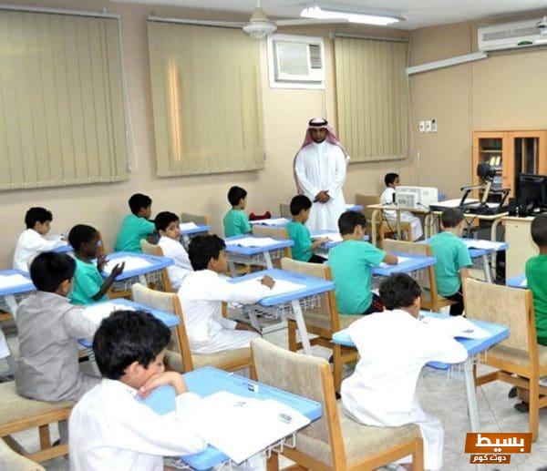 كلام جميل وملهم عن المدرسة: رحلتنا بين العلم والأصدقاء 4 كلام جميل عن المدرسة