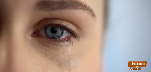 ما تفسير رؤية شخص أعرفه يبكي في المنام؟ اكتشف الأسرار العميقة والمعاني الخفية وراء هذه الرؤية المثيرة! 12 ما تفسير رؤية شخص اعرفه يبكي في المنام