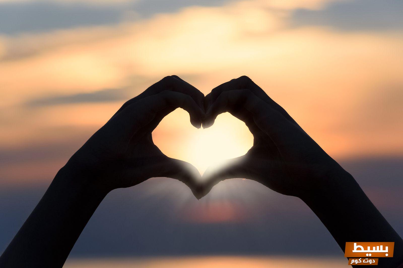 لغة الجسد في الحب اكتشف الأسرار العميقة التي تعبر عن مشاعر القلب وتكشف عن روعة التواصل العاطفي! 18 ما هي شخصيتك من لغة الجسد في الحب؟